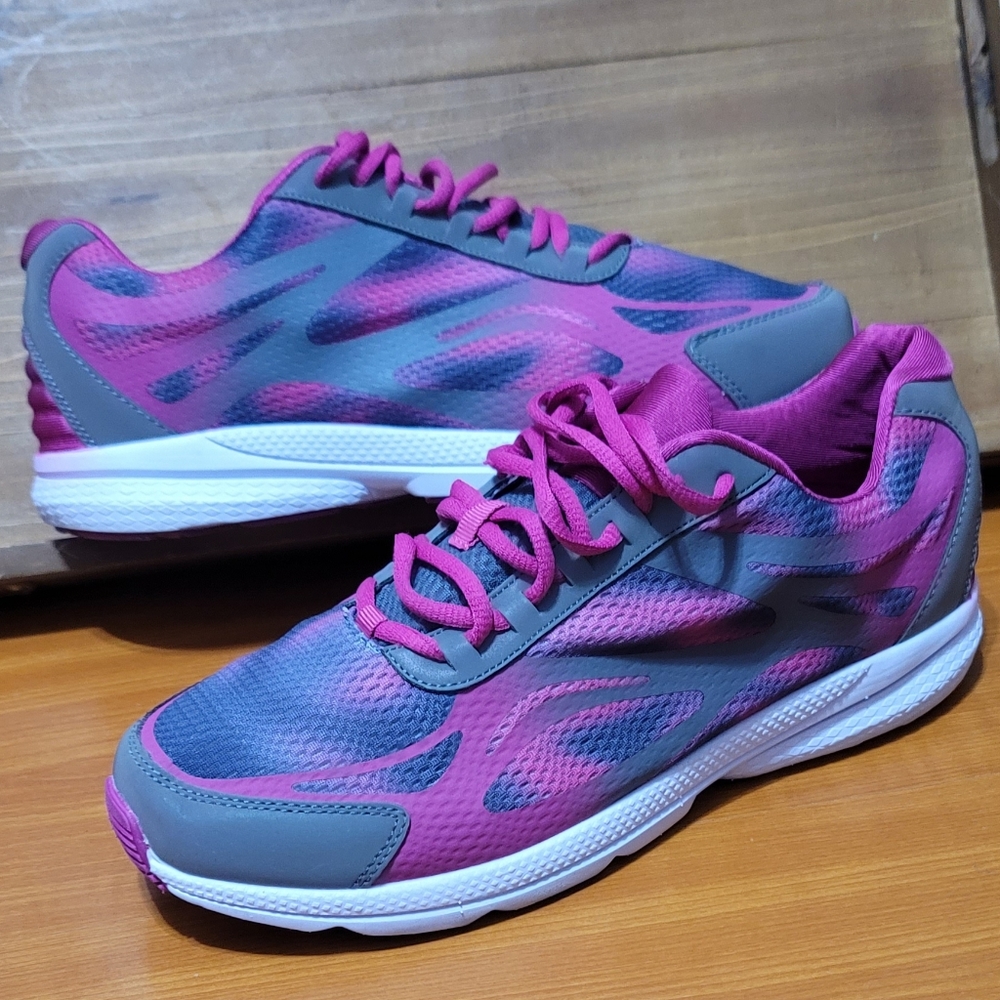 Comfortview Woman's Wide Width CV Sports Julie Sneakers In Pink
